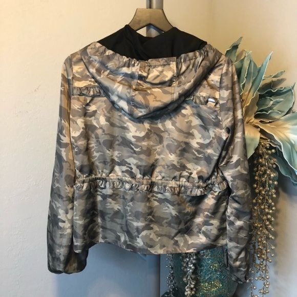 NWOT Generation Love Barron Camo Jacket Size Medium - Picture 8 of 13